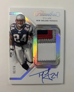 Patch 4 colori 2023 Panini Flawless Ty Law Auto /20 New England Patriots #PA-TLA - Foto 1 di 2