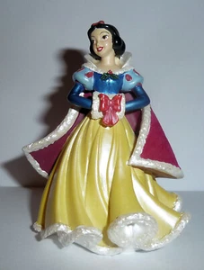 Ceramic Figurine Disney SNOW WHITE In RED CAPE & Muff 3 Inch High w. Ornament Lp - Picture 1 of 4