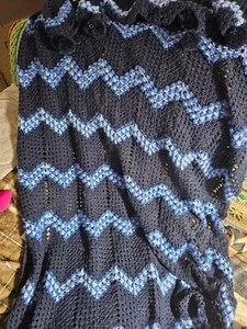 Blue Ripple Ridge Afghan Handmade - new without tags - Crocheted 100% acrylic - Picture 1 of 4