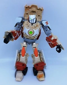 Figura Robot Transformers Tomy Hasbro 14cm Autobot - Imagen 1 de 2