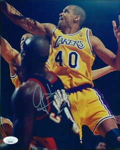 Antonio Harvey Los Angeles Lakers Signed 8x10 Glossy Photo JSA Authenticated - Picture 1 of 2