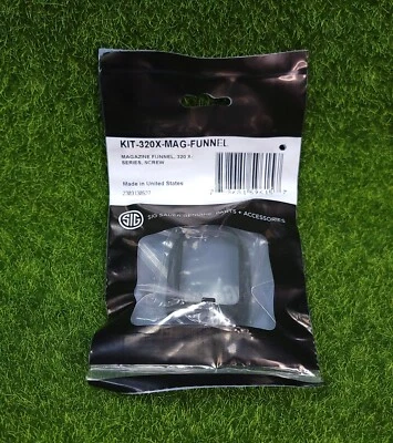 Revista Sig Sauer Embudo Magwell, Serie P320 X con Tornillo - KIT-320X-MAG-FUNNEL Foto 1 de 2