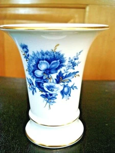Signed OLD Meissen Aquatinta Porcelain Vase w/ Blue Floral & Gold accents #170D - Picture 1 of 7