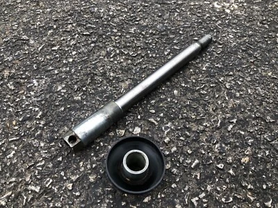 HONDA XR200R 85-88 / 1990 1991 / 93-02 OEM LLANTA DELANTERA EJE PIVOTE PERNO Foto 1 de 4