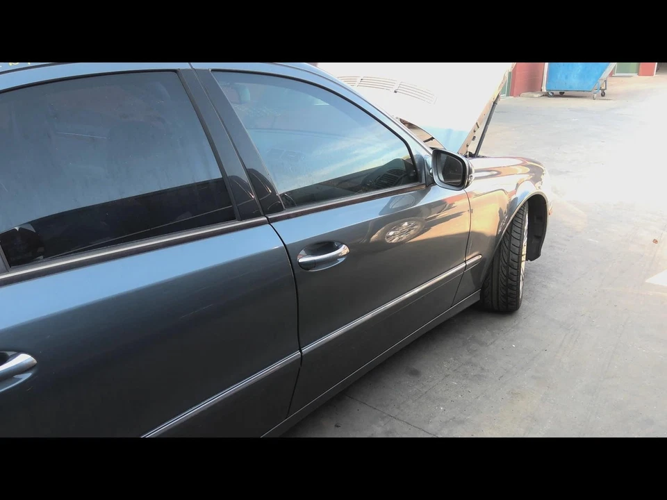 Used Front Right Door Assembly Front fits: 2008 Mercedes-benz Mercedes e-class 2 Foto 1 de 4