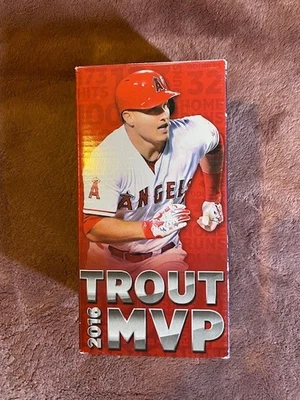Nuevo en caja Mike Trout 2016 MVP Bobblehead 2 de 3 Angels MLB Foto 1 de 4