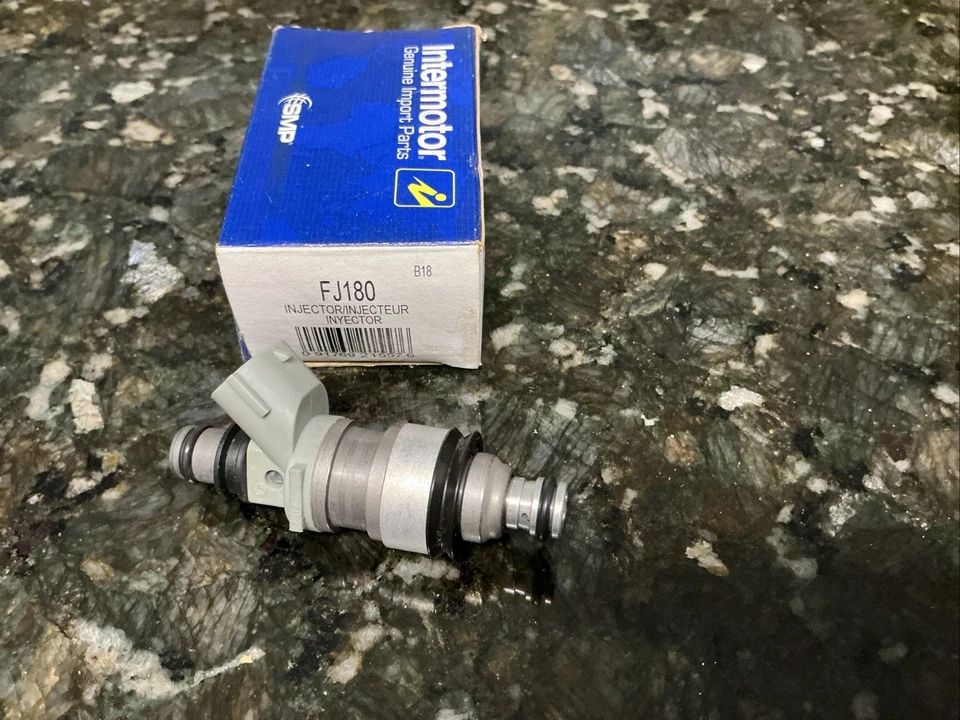 Топливная форсунка межмотор FJ180 Toyota совершенно новый - Изображение 1 из 2