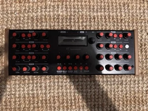 Mutable Instruments Shruthi XT neuf avec carte filtre Polivoks - Picture 1 of 5