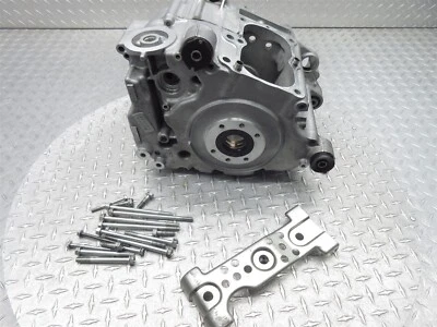 Honda FSC600 600 2004 02-04 ala plateada OEM cárter cárter bloque de motor Foto 1 de 4