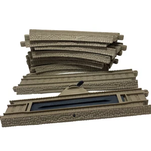 Thomas the Train TRACKMASTER Brown Track 10 Piece Curved Straight Stop Switch - Picture 1 of 5