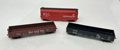 RoCo HO scale LOT OF TWO, M&StL DD Boxcar, CB&Q Gondola. All EXC - Image 1 of 4