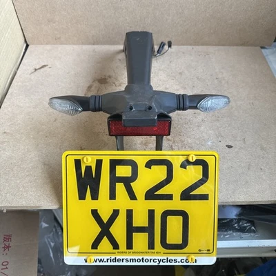 Indicadores de suspensión de placa trasera ordenada cola original Ducati Panigale 1299 959  Foto 1 de 2