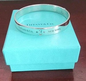 TIFFANY & CO NEW YORK AG 925 STERLING SILVER W/DIAMONDS KEY HOLE BRACELET. 7.5" - Picture 1 of 13