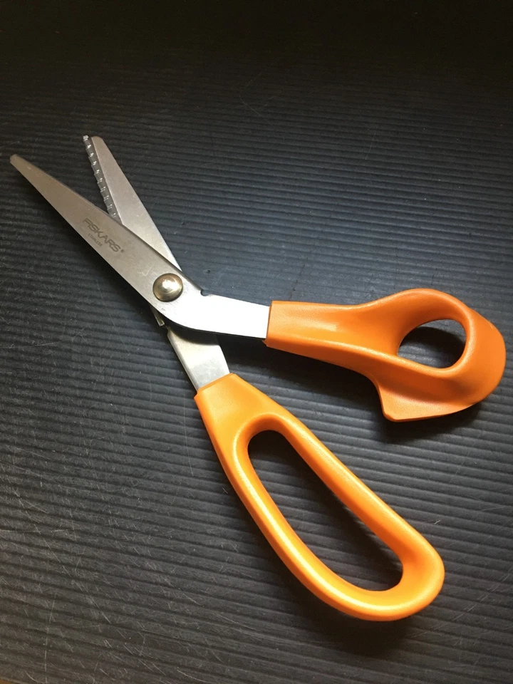 Vintage Fiskars Stainless Steel Pinking Share Scissors w/ Orange Handle USA Made - Image 1 of 4