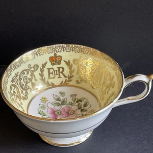 Aynsley Queen Elizabeth ll Commemorative Teacup Replacement Bone China - Imagen 1 de 4