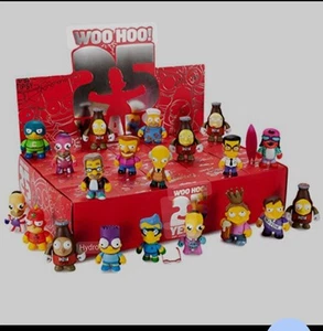 KidRobot The Simpsons 25th Anniversary 3Inch Vinyl Mini Figure Display Case - Picture 1 of 3