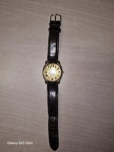 JAZ Disney Mickey Mouse Yipes Watch Time Gold-Tone Rare Unusual - Picture 1 of 6