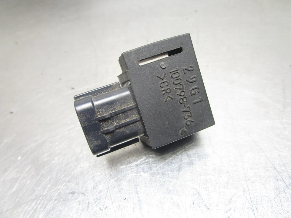 Sensor de presión de aire Suzuki GSXR750 2009 B 15630-29G10 Foto 1 de 1