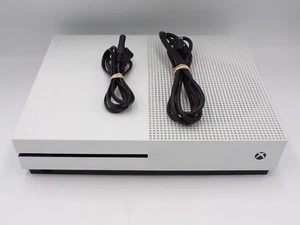 Console Microsoft Xbox One S modello 1681 con cavi ~ Completamente testata - Foto 1 di 9