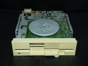Vintage Newtronics Mitsumi 5.25" 1.2MB Floppy Disk Drive D509V3 - Picture 1 of 9
