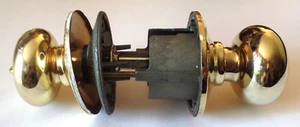 2 Vintage Salvaged Gold Metal Door Knobs (No Keys) For Parts of Repair - Picture 1 of 6