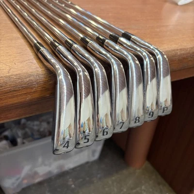 Kirkland Signature 7-piece Players Iron Set - Image 1 of 4