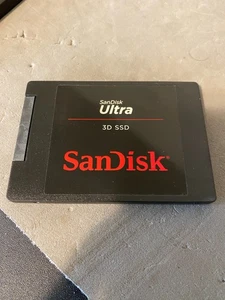 SanDisk Ultra 3D SDSSDH3-500G 500GB 2.5" SATA III Internal SSD - Picture 1 of 2