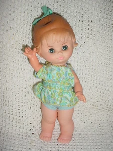 Vintage-Taiwan geformtes Haar Schlaf offene Augen Puppe - Bild 1 von 1