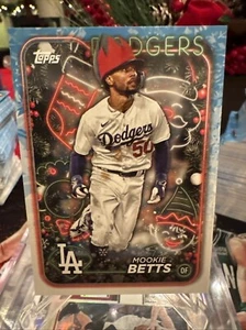 2024 Topps Holiday Baseball Mookie Betts #H135 Image Variation SP Elf Hat Dodger - Picture 1 of 2