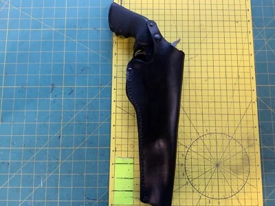 Handmade Leather Ruger Blackhawk Thumb Release Cross Draw Holster - Image 1 of 3