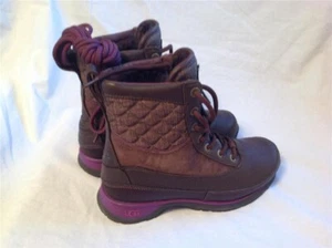 UGG Women's Carora Chocolate Size 6.5 Brand New in Box! - Picture 1 of 5