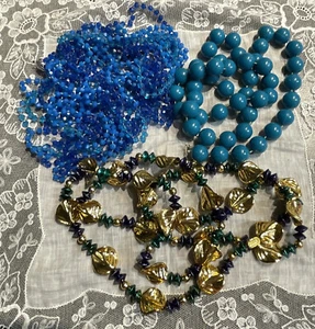 Vintage Plastic Mixed Size Beads  Crafting  Design Lot Bea22-26 - Picture 1 of 4