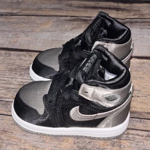 Nike Air Jordan 1 Retro High OG Satin Shadow Black/Grey FD5305-010 Gr. 4C - Bild 1 von 10