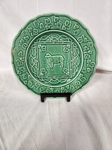 Bordallo Pinheiro Plate. Green, Sheep. 9 Inches. - Picture 1 of 8
