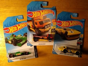 3 HOTWHEELS VARIETY - INDY500 OVAL, HAULINATOR, CORVETTE GP ROADSTER - Picture 1 of 1