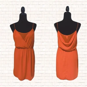 Forever 21 Sundress • Abito Cami arancione Juniors medio drappeggio posteriore ottime condizioni obo - Foto 1 di 9