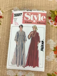 VINTAGE Style 3557 Sewing Pattern - Miss 14 16 - Caftan - Bild 1 von 3