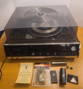 Reproductor de fonógrafo vintage Juliette Topp y 8 pistas AM FM estéreo 8TR-90X - Imagen 1 de 24