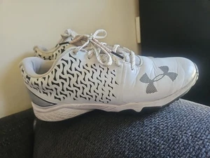 Botines de lacrosse Under Armour para mujer con acabado de césped talla 9 - Imagen 1 de 6