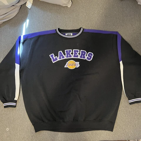 VINTAGE LOS ANGELES LAKERS BLACK SWEATER - SIZE XXL - NBA LEE SPORT Cover