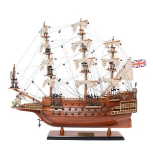Modelo de barco HMS Sovereign of the Seas - Imagen 1 de 15
