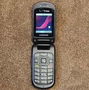 Teléfono Celular Samsung SCH-U365 Gusto 2 Verizon Abatible 32 MB Almacenamiento Gris Cubierta - Imagen 1 de 14