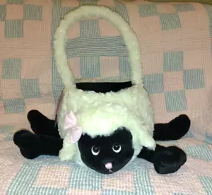 Eastertime Plush Sheep/Lamb Easter Basket - New - Picture 1 of 9