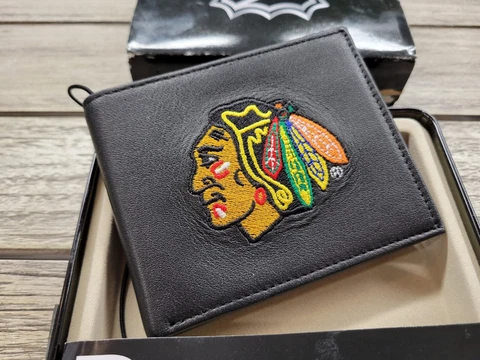 Chicago Blackhawks NHL Leather Embroidered Tri-fold Wallet NEW OPEN WORN BOX Cover