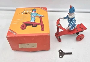 Vintage Lemezarugyar Blech Litho Roli Zoli Rollender Clown auf Roller Made in Hungary - Bild 1 von 6