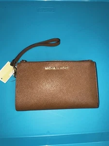 Neu mit Etikett Michael Kors Adele Handytasche braun Leder 2 Reißverschlüsse Geldbörse Kalbsleder 198 $ - Bild 1 von 5