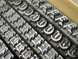 J524J Metal Letterpress Type - Blackletter UC/lc- 12 pt - 1,500+ - Picture 1 of 12