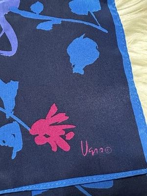 Versa Vera Bufanda Poliéster 45” X 10” Rectangular Floral Azul Japón Foto 1 de 4