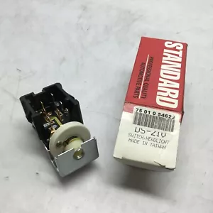 Headlight Switch Standard Motor Products DS210 - Picture 1 of 1