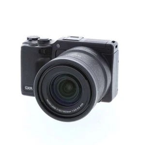 Ricoh Pentax GXR Digital camera + A16 Lens Set Tested - Picture 1 of 4